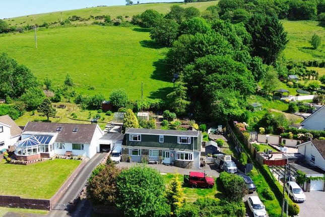 4 bed property, in Riverwood Old Parish Road, £475,000