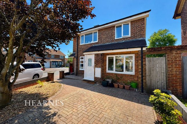 4 bed property, in Damerham Road, £475,000