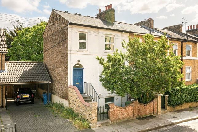 5 bed property, in Cator Street, £900,000