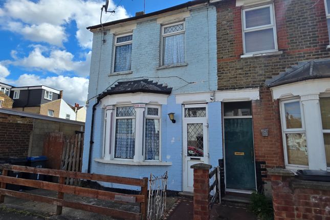 3 bed property, in Wentworth Road, £400,000