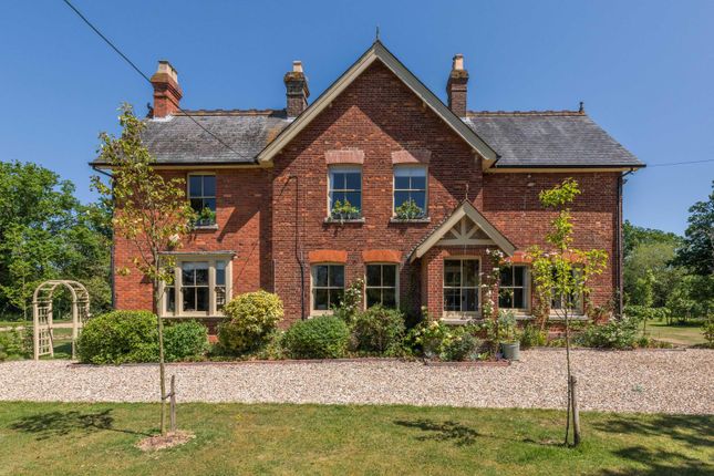 8 bed property, in Clapper Lane, £1,975,000