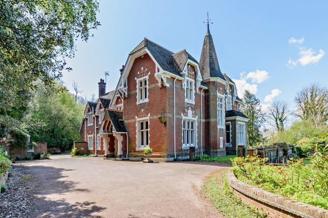6 bed property, in Pilgrims Way, £1,500,000