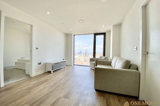 2 bed property, in Store Street, £320,000