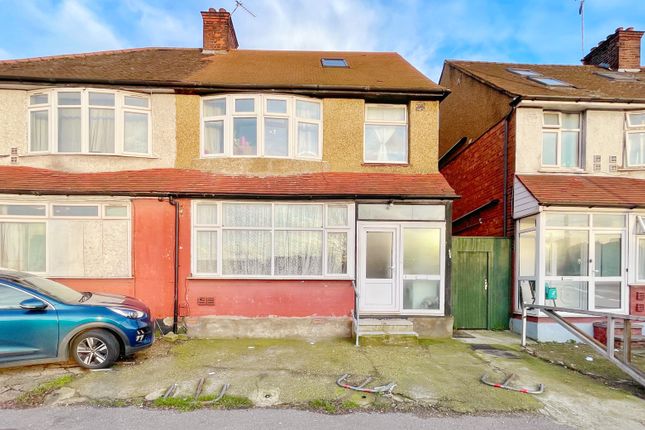 5 bed property, in North Circular Road, £650,000