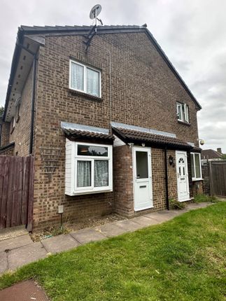 1 bed property, in Pedley Road, £300,000