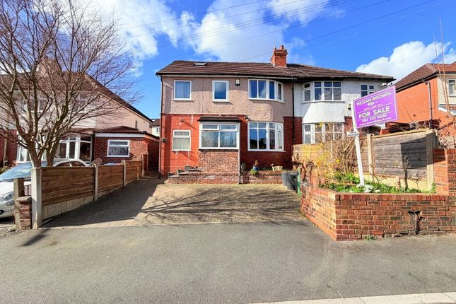 4 bed property, in The Crescent, £380,000
