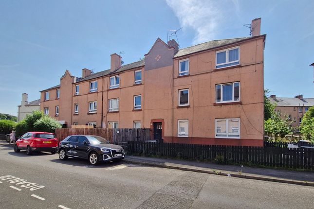 2 bed property, in 28/4 Stenhouse Avenue West, £155,000