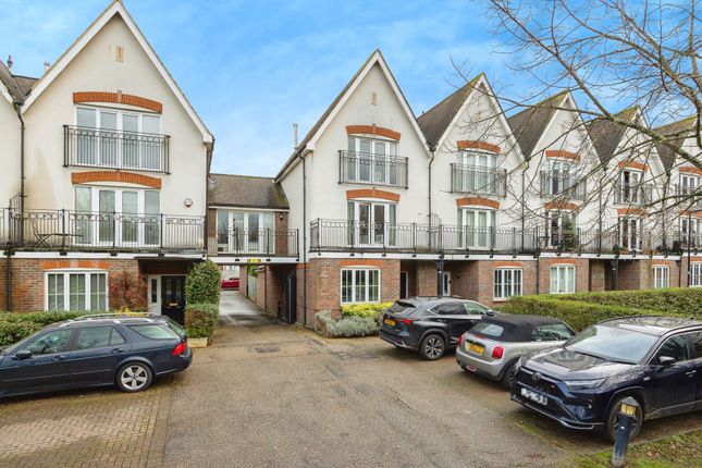 4 bed property, in Railton Road, £675,000