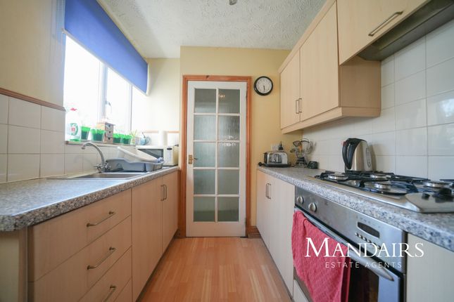 3 bed property, in Duke Street, £180,000