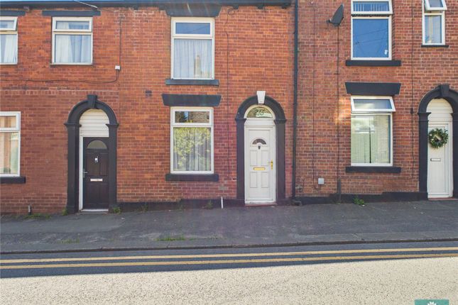 2 bed property, in Rochdale Road, £145,000