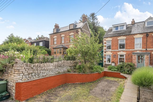 3 bed property, in Spillmans Road, £450,000