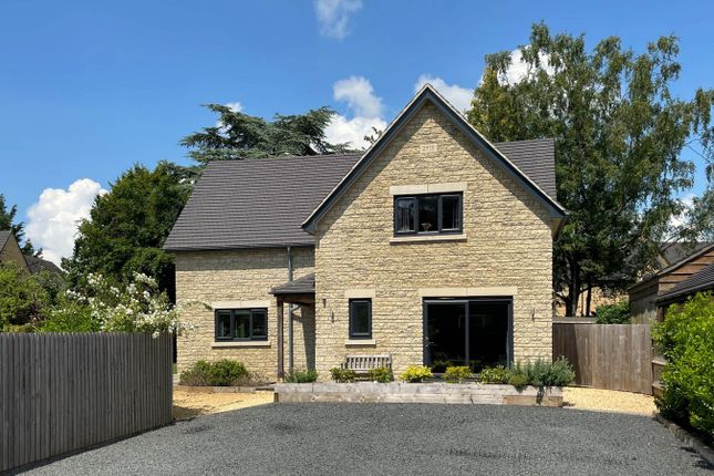 4 bed property, in Vatch Lane, £695,000