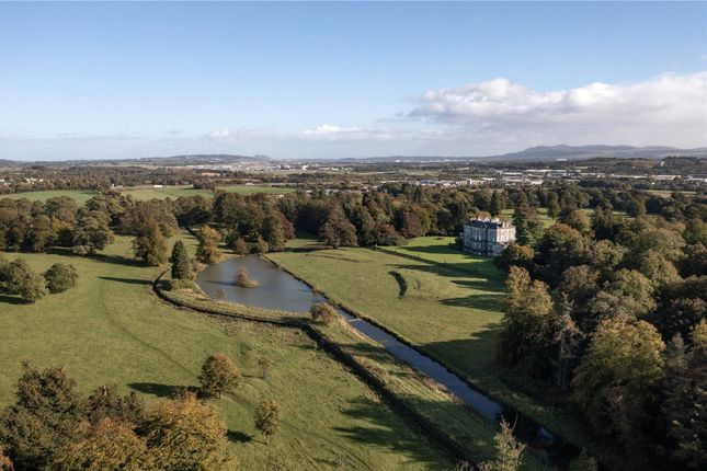 13 bed property, in Newliston Estate, £15,000,000