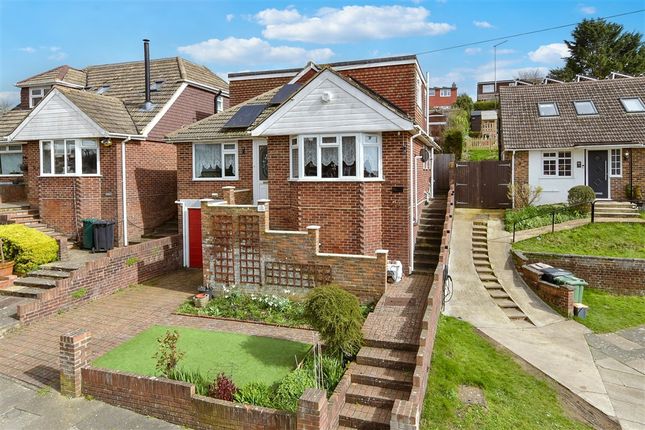 4 bed property, in Falmer Gardens, £500,000