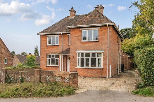 4 bed property, in Stanmore Lane, £775,000