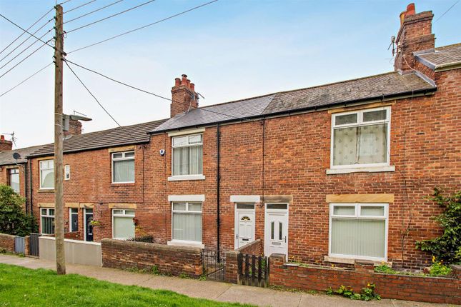 2 bed property, in Victoria Terrace, £100,000