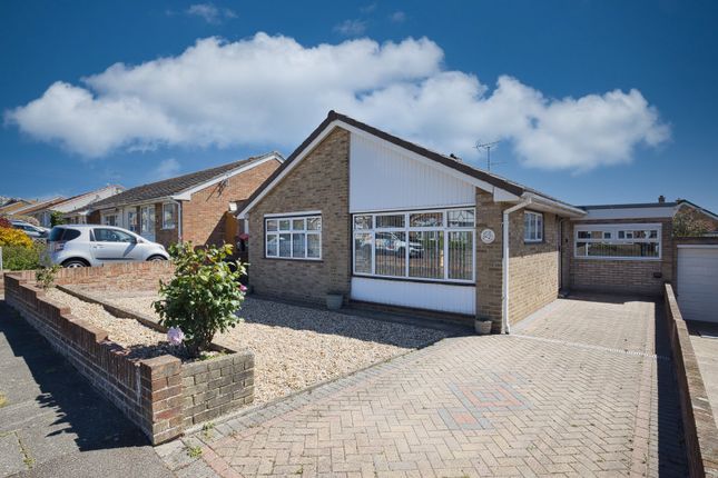 2 bed property, in Borrowdale Avenue, £280,000