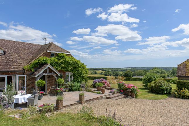 4 bed property, in Woodchurch, £900,000