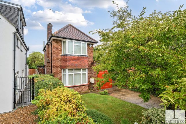 4 bed property, in Hoylake Crescent, £780,000