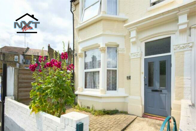 3 bed property, in Tyndall Road, £650,000