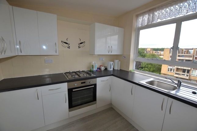 1 bed property, in Collingwood Court, £28,000