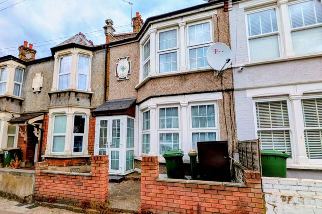 3 bed property, in Henniker Gardens, £450,000