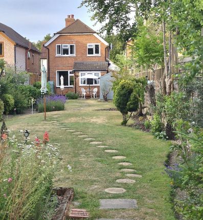 3 bed property, in Batchelors Barn Road, £340,000