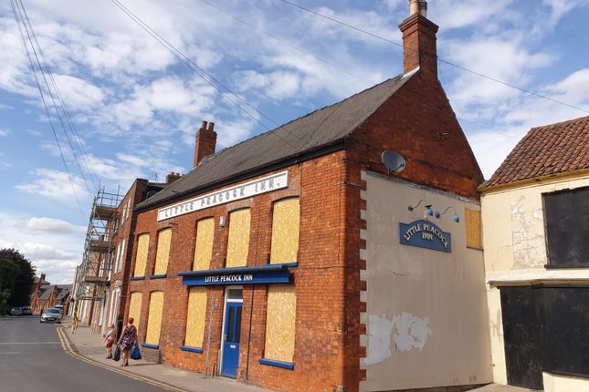 12 bed property, in Chapel Street, £495,000