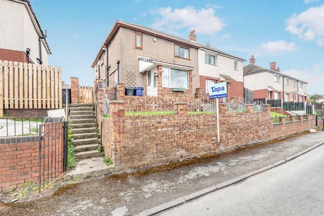 3 bed property, in Coronation Avenue, £140,000