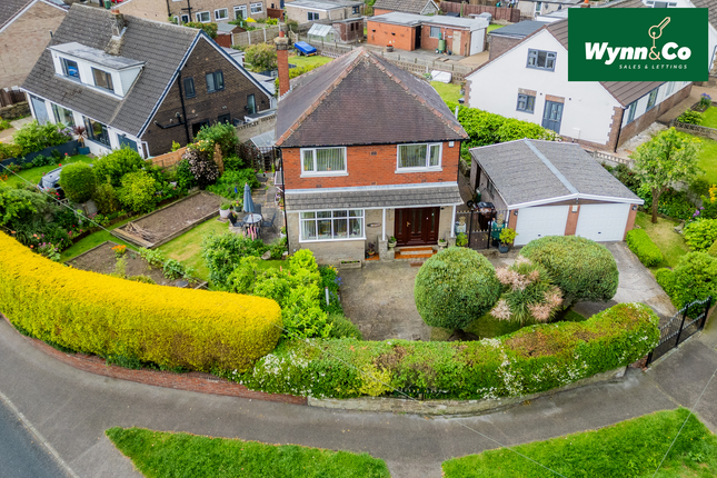 3 bed property, in New Lane, £385,000