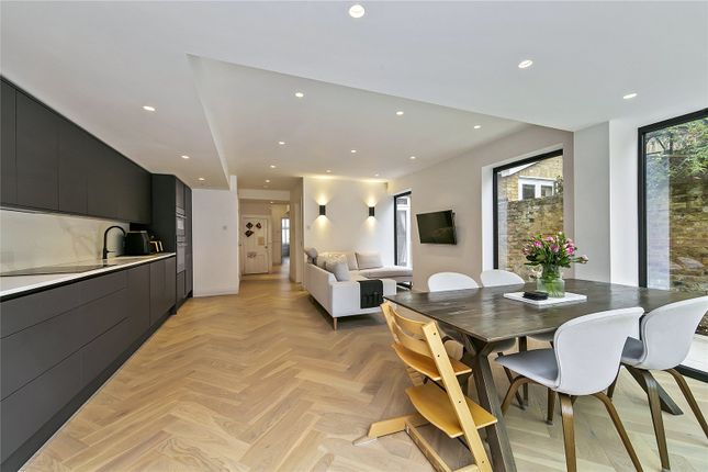 2 bed property, in Halford Road, £1,195,000