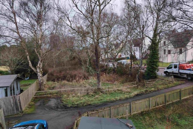 Studio, in Riverbank Road, £150,000