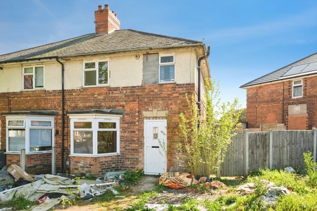 3 bed property, in Ellerton Road, £160,000