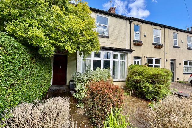 2 bed property, in Boat Lane, £250,000