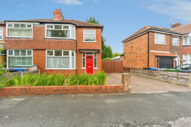 3 bed property, in Manley Road, £420,000