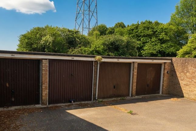 Studio, in Garages G194, £18,000