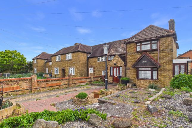 4 bed property, in Bedfont Lane, £600,000