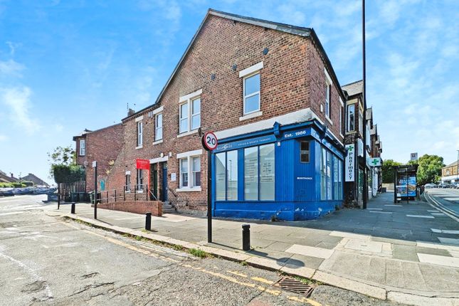 2 bed property, in Audley Road, £72,000