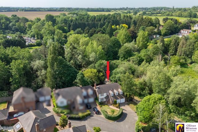 4 bed property, in Little Brook Road, £795,000