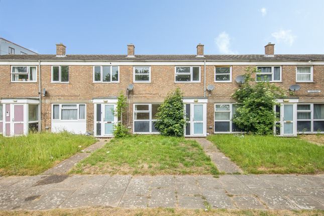 3 bed property, in Ilex Close, £190,000