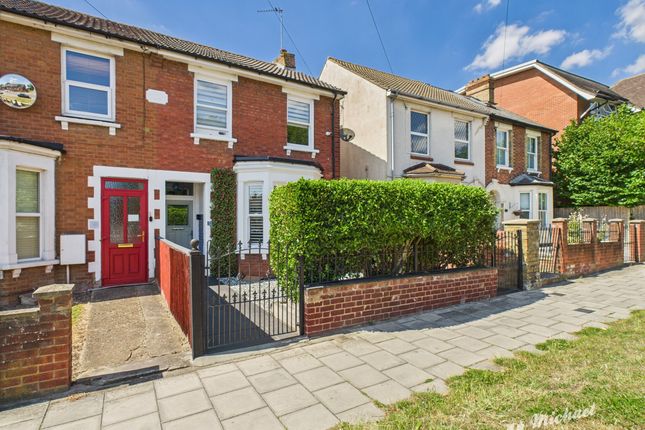 3 bed property, in Bierton Road, £425,000