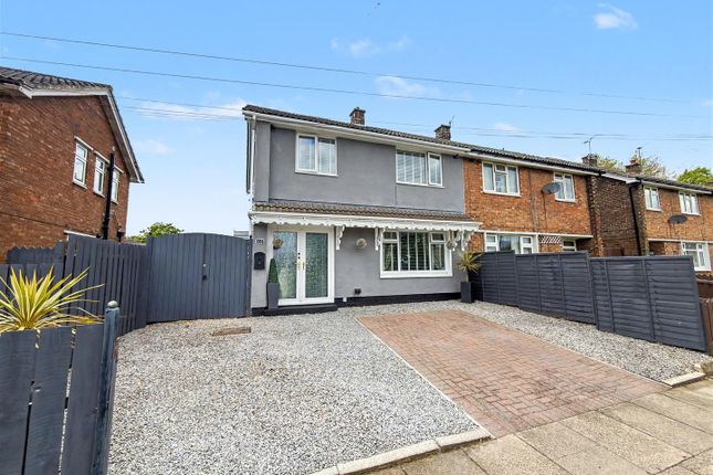3 bed property, in Holgate Moor Green, £180,000