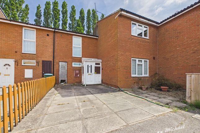 3 bed property, in Hamble Drive, £250,000