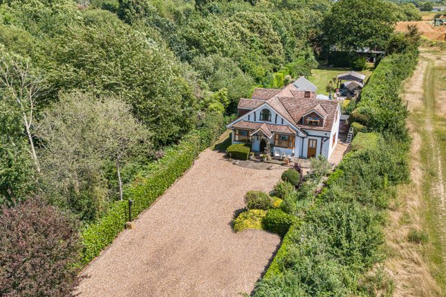 3 bed property, in Cuckoo Pound, £1,100,000