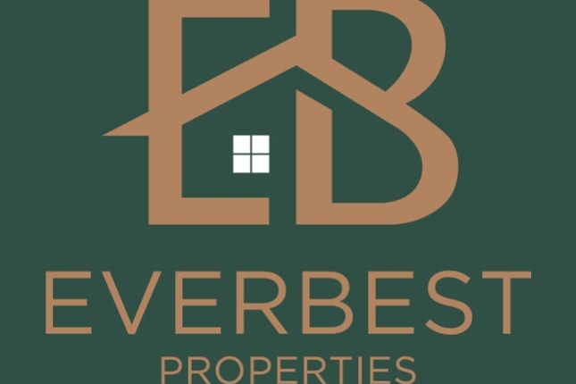 5 bed property, in 35 Bridges View, £250,000