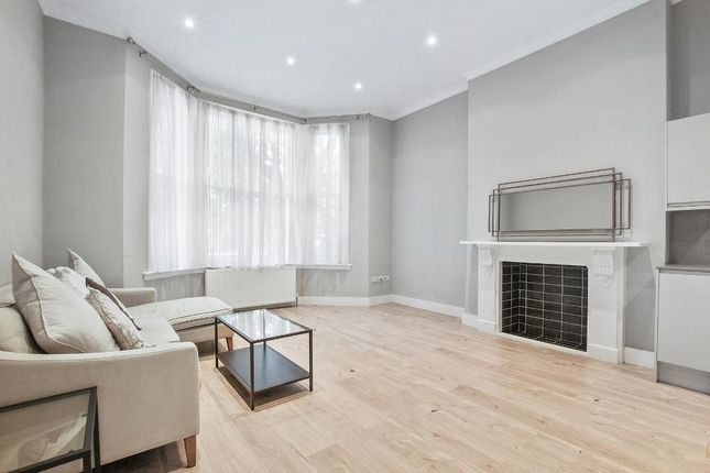 2 bed property, in Marlborough Hill, £665,000