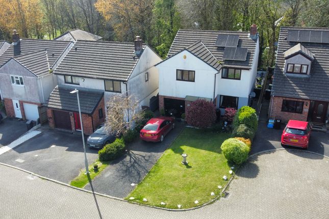 3 bed property, in Creakavose Park, £355,000