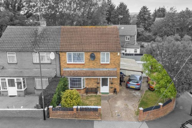 3 bed property, in Shakespeare Drive, £600,000