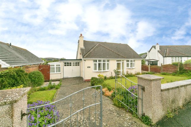 2 bed property, in Arfryn, £325,000