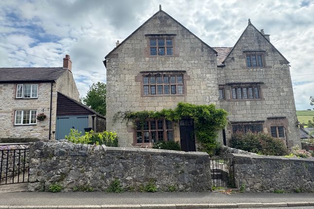 1 bed property, in School Hill, £650,000